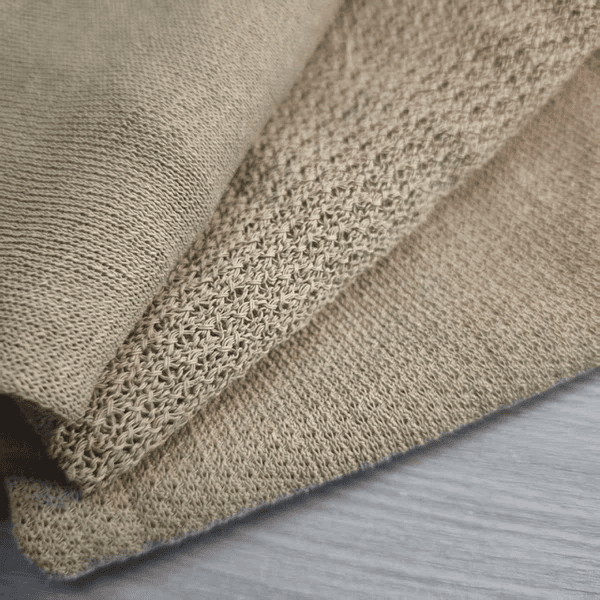 When paper meets knitting: a gentle dialogue about nature and innovation